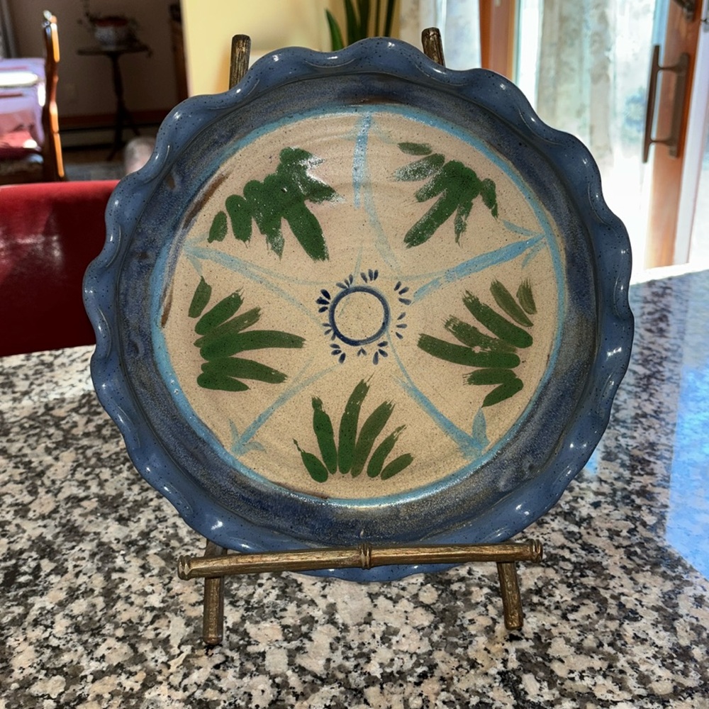 Vtg 11” Pottery Pie Plate handmade ceramic dish decorative plate by Aleis Guyton